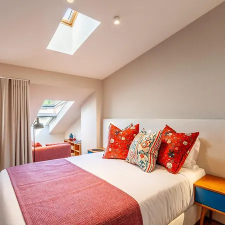 Savvy Signature Apartment