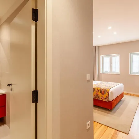 Savvy Signature Oporto