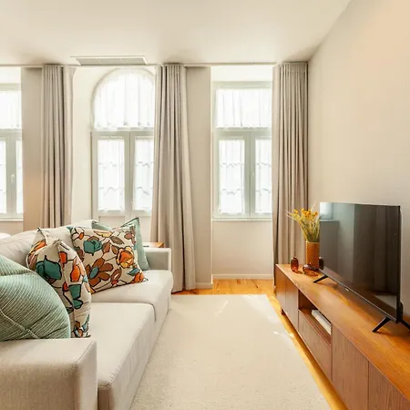 Savvy Signature Porto