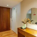 Savvy Signature Apartament